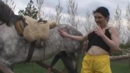 XXX zoo porn зоофилка на ферме трахается с конем смотреть онлайн бесплатное видео